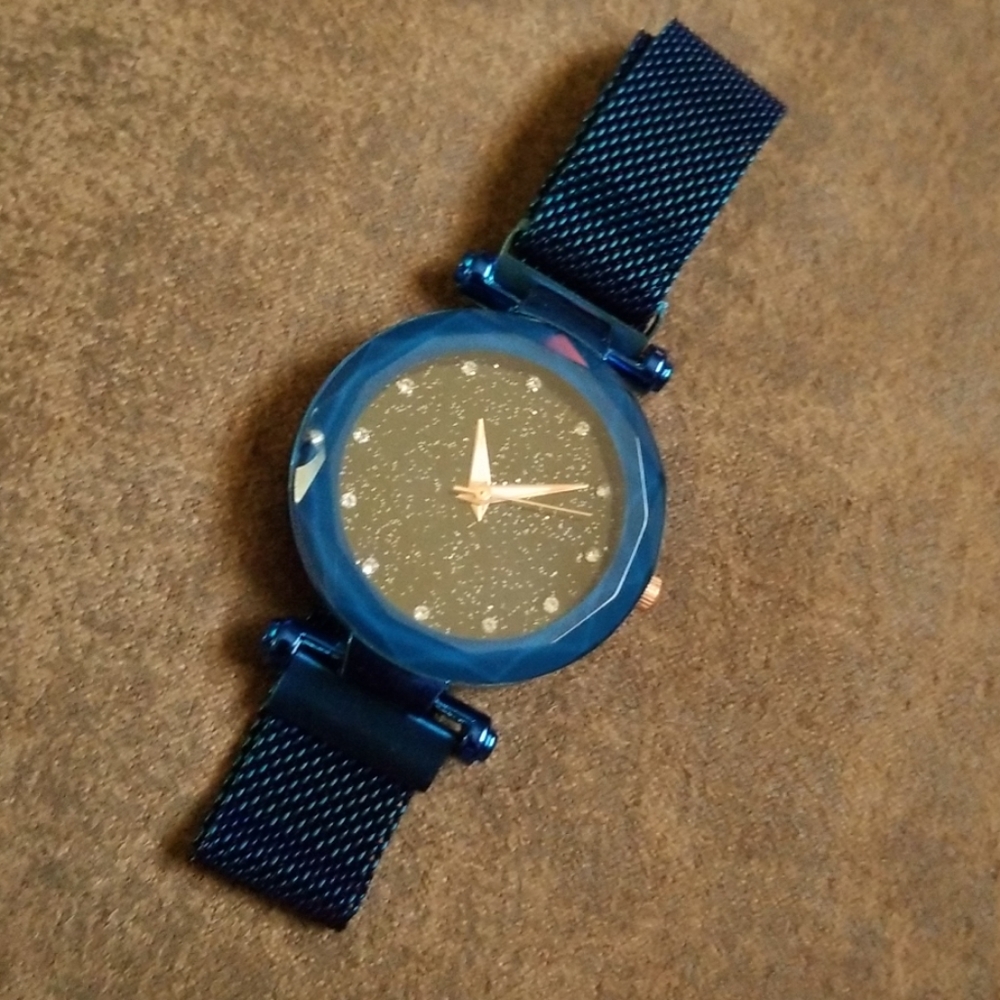 🎁Fully adjustable magnetic watch BLUE